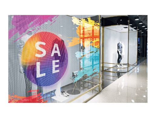 Màn hình LED trong suốt dùng cho cửa hàng thời trang