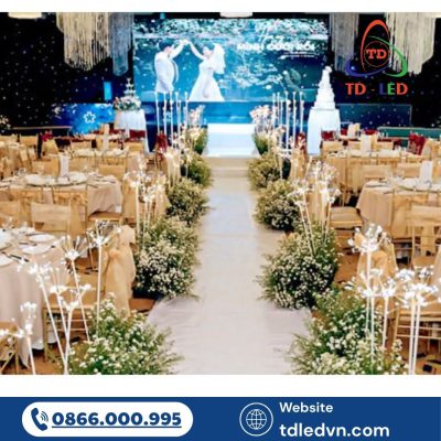 CÔNG TY TNHH THƯƠNG MẠI VÀ DỊCH VỤ GIẢI PHÁP CÔNG NGHỆ TD VIỆT NAM là đơn vị cung cấp màn hình LED tiệc cưới cho hàng trăm sự kiện lớn nhỏ mỗi năm tại Hà Nội và các tỉnh lân cận.