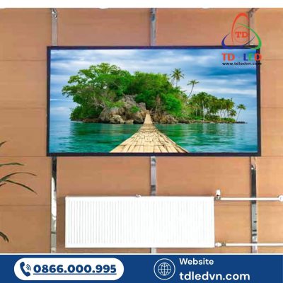 Việc lắp đặt màn hình LED trong nhà không chỉ đơn giản là dựng khung và gắn module mà cần tuân thủ đầy đủ các tiêu chuẩn kỹ thuật nghiêm ngặt để đảm bảo an toàn, hiệu quả và độ bền lâu dài.