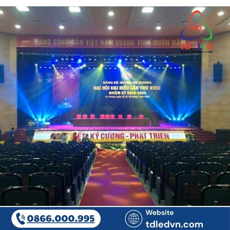 Việc thi công màn hình LED hội trường toàn quốc là giải pháp đầu tư thông minh và lâu dài cho các đơn vị tổ chức sự kiện, cơ quan nhà nước, trường học, doanh nghiệp