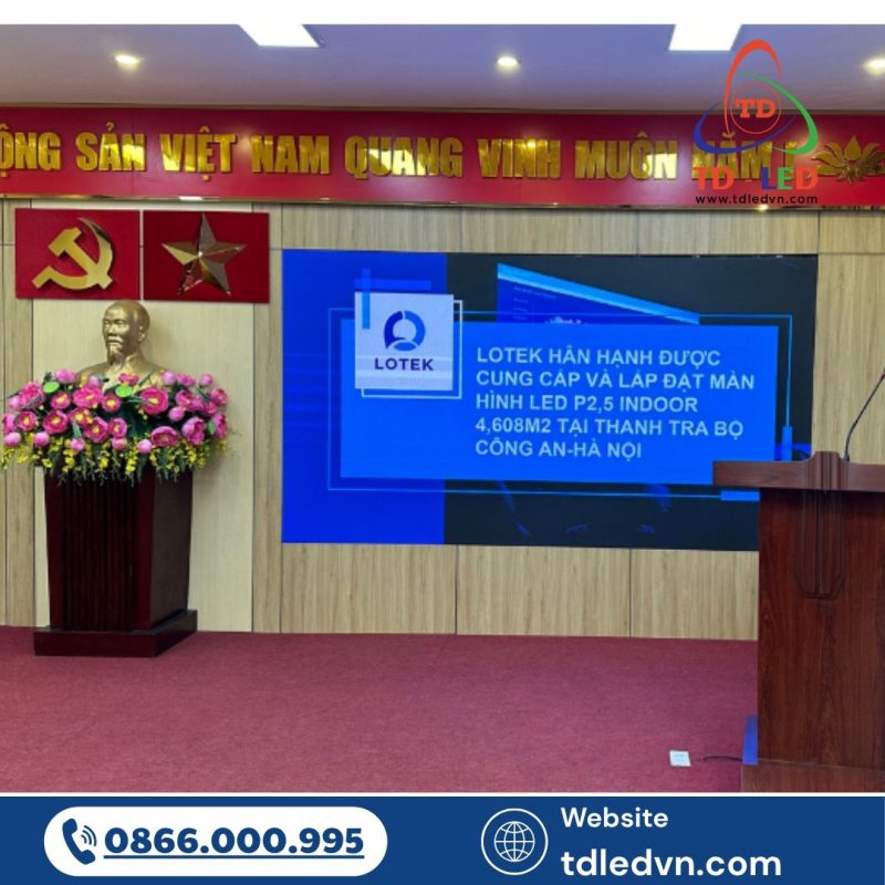 Màn hình LED P2.5 indoor là giải pháp trình chiếu lý tưởng cho các không gian trong nhà cần độ sắc nét cao, như hội trường, phòng họp, showroom, nhà hàng
