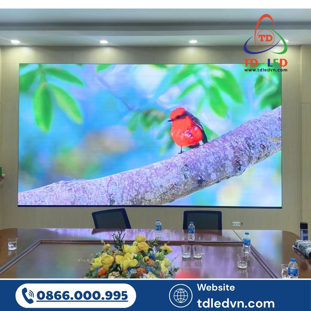 Màn hình LED P2 indoor là lựa chọn hàng đầu cho các doanh nghiệp, tổ chức sự kiện hay trung tâm điều hành cần một thiết bị trình chiếu chuyên nghiệp, sắc nét và bền bỉ.