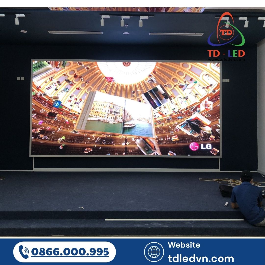 Màn hình LED P2 indoor đang được đánh giá là một trong những dòng sản phẩm cao cấp nhất hiện nay với khả năng hiển thị cực kỳ sắc nét