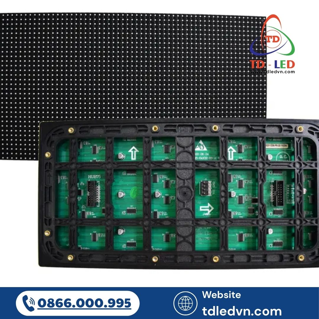 Trong hệ thống màn hình LED, module LED là thành phần quan trọng nhất – nơi chứa toàn bộ bóng đèn hiển thị, IC điều khiển và các cổng kết nối tín hiệu.