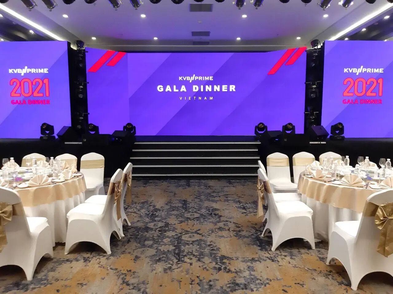 Nâng Tầm Trải Nghiệm: 10 Lợi Ích Vượt Trội Của Màn Hình LED Nhà Hàng Kết Hợp Hội Nghị Năm 2026